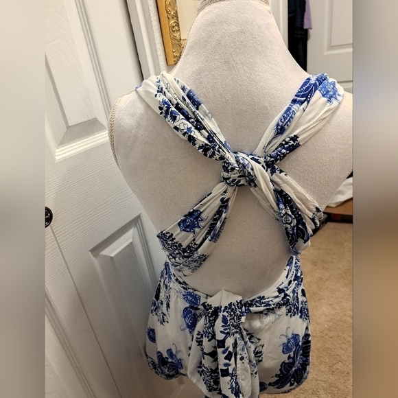 One Way Women's Floral Print Romper With Halter Top Long Bands   Size 10 - Picture 6 of 8